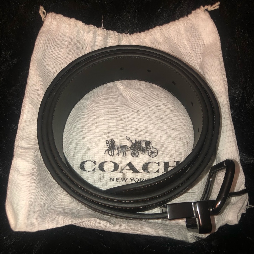 Brand New Men’s Coach belt!!
